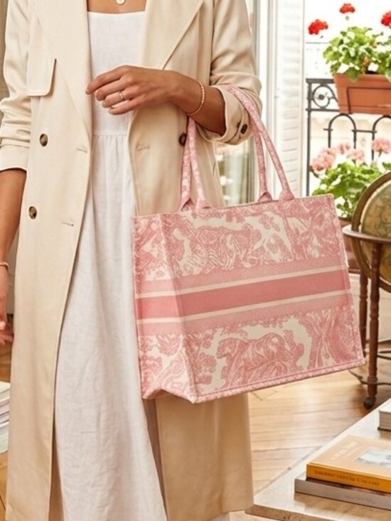 Source Unknown Handbags - Brand NEW Never Uded Stylish Pink Toile Patterned Tote Bag Satchel